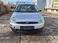 Gebraucht Ford Fiesta Ambiente 60 PS (44 kW) 2003 Silber Kleinwagen