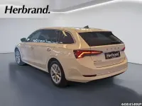 Gebraucht Skoda Octavia Style 116 PS (85 kW) 2023 Candyweiss Kombi