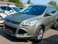Gebraucht Ford Kuga Titanium 140 PS (102 kW) 2013 Grün SUV