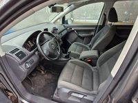 Gebraucht VW Touran Comfortline 140 PS (102 kW) 2011 Grau Van / Kleinbus