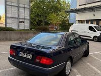 Gebraucht Mercedes 320 220 PS (161 kW) 1996 Blau Limousine