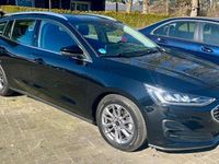 Gebraucht Ford Focus Titanium 125 PS (91 kW) 2023 Obsidianschwarz metallic Kombi