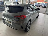 Neu Renault Clio V 91 PS (66 kW) 2026 Grau Limousine