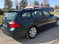 Gebraucht BMW 320 177 PS (130 kW) 2008 Grün Kombi