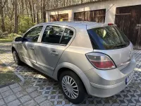 Gebraucht Opel Astra 105 PS (77 kW) 2007 Limousine
