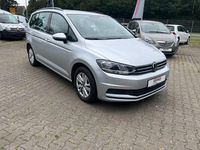 Gebraucht VW Touran Comfortline 150 PS (110 kW) 2020 Silber Van / Kleinbus