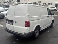 Gebraucht VW Transporter 102 PS (75 kW) 2019 Weiß Van