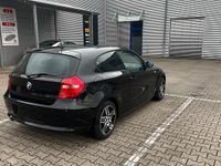 Gebraucht BMW 116 122 PS (89 kW) 2007 Schwarz Kleinwagen