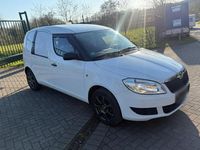 Gebraucht Skoda Roomster 90 PS (66 kW) 2012 Weiß Van / Kleinbus