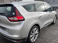 Gebraucht Renault Grand Scénic IV Intens 116 PS (85 kW) 2017 Platingrau Van / Kleinbus