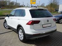 gebraucht VW Tiguan 2.0 TDI DSG Highline 3-Zonen-Klima Navi Sitzheizung