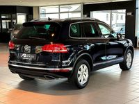 Gebraucht VW Touareg Terrain Tech 262 PS (192 kW) 2015 Blau SUV