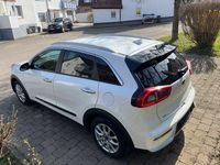 Gebraucht Kia Niro Vision 105 PS (77 kW) 2016 Weiß SUV