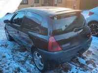 Second-hand Renault Clio II 2000 Negru Hatchback