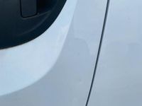 Gebraucht Chevrolet Aveo 100 PS (73 kW) 2012 Weiß Limousine