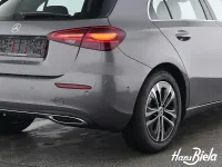 Gebraucht Mercedes A180 Progressive 136 PS (100 kW) 2025 Mountaingrau Limousine
