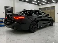 Używany Jaguar XE R-Dynamic 300 KM (220 kW) 2020 Czarny Sedan/Limuzyna