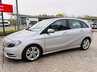 Gebraucht Mercedes B220 170 PS (125 kW) 2014 Silber Van / Kleinbus