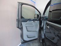 Second-hand Ford Transit Custom Active 150 CP (110 kW) 2025 Gri Monovolum