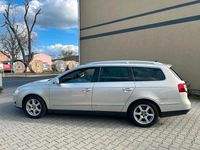 Gebraucht VW Passat 160 PS (117 kW) 2009 Grau Kombi