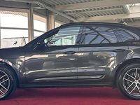 Gebraucht Porsche Macan 265 PS (194 kW) 2023 Vulkangraumetallic SUV