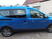 Gebraucht Dacia Dokker Stepway 131 PS (96 kW) 2020 Blau Van / Kleinbus