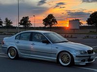 Gebraucht BMW 330 231 PS (169 kW) 2003 Silber Limousine