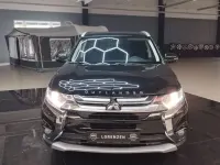 Gebraucht Mitsubishi Outlander Edition 150 PS (110 kW) 2018 Schwarz SUV