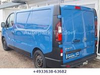 Gebraucht Opel Vivaro 95 PS (69 kW) 2017 Blau Van / Kleinbus