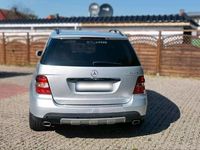 Gebraucht Mercedes ML320 224 PS (164 kW) 2007 Silber SUV