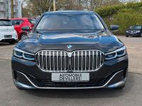 Gebraucht BMW 740 Sport Line 340 PS (250 kW) 2020 Grau Limousine