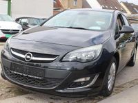 Gebraucht Opel Astra Edition 140 PS (102 kW) 2012 Karbonschw graphitschw midnigh Kleinwagen