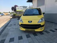 Gebraucht Peugeot 1007 73 PS (53 kW) 2007 Gelb Van / Kleinbus