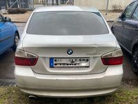 gebraucht BMW 320 320 d DPF Aut.