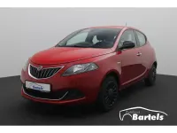 Second-hand Lancia Ypsilon 71 CP (52 kW) 2021 Roșu Hatchback