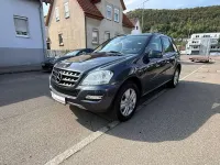 Gebraucht Mercedes ML300 204 PS (150 kW) 2011 Tenoritgrau  metalliclack SUV