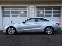 Gebraucht Mercedes E200 184 PS (135 kW) 2013 Silber