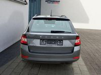 Gebraucht Skoda Fabia Ambition 95 PS (69 kW) 2022 Grau Kombi