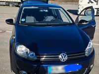 Gebraucht VW Golf VI 105 PS (77 kW) 2011 Blau Kleinwagen