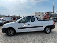 Gebraucht Dacia Logan Pick-Up 75 PS (55 kW) 2011 Weiß Pickup