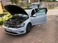 Gebraucht VW Golf VII Comfortline 131 PS (96 kW) 2019 Weiß Limousine