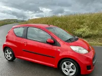 Gebraucht Peugeot 107 68 PS (50 kW) 2007 Rot Kleinwagen