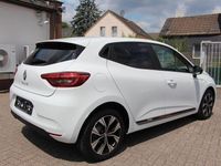Gebraucht Renault Clio V Evolution 67 PS (49 kW) 2023 Weiß Kleinwagen