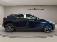 Neu Mazda 3 Exclusive-Line 140 PS (102 kW) 2026 Deep crystal blue Limousine