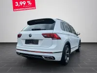 Gebraucht VW Tiguan R-line 150 PS (110 kW) 2023 Pure white SUV