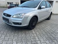 Second-hand Ford Focus Style 90 CP (66 kW) 2008 Gri Berlinǎ