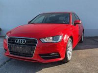 Gebraucht Audi A3 Attraction 150 PS (110 kW) 2015 Rot Limousine