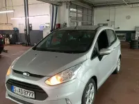 Używany Ford B-MAX Titanium 101 KM (74 kW) 2017 Srebrny Minivan