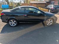 Używany Opel Astra Cabriolet 140 KM (102 kW) 2008 Czarny Kabriolet