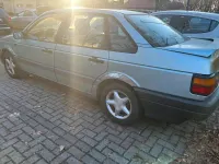Gebraucht VW Passat 90 PS (66 kW) 1991 Grün Limousine
